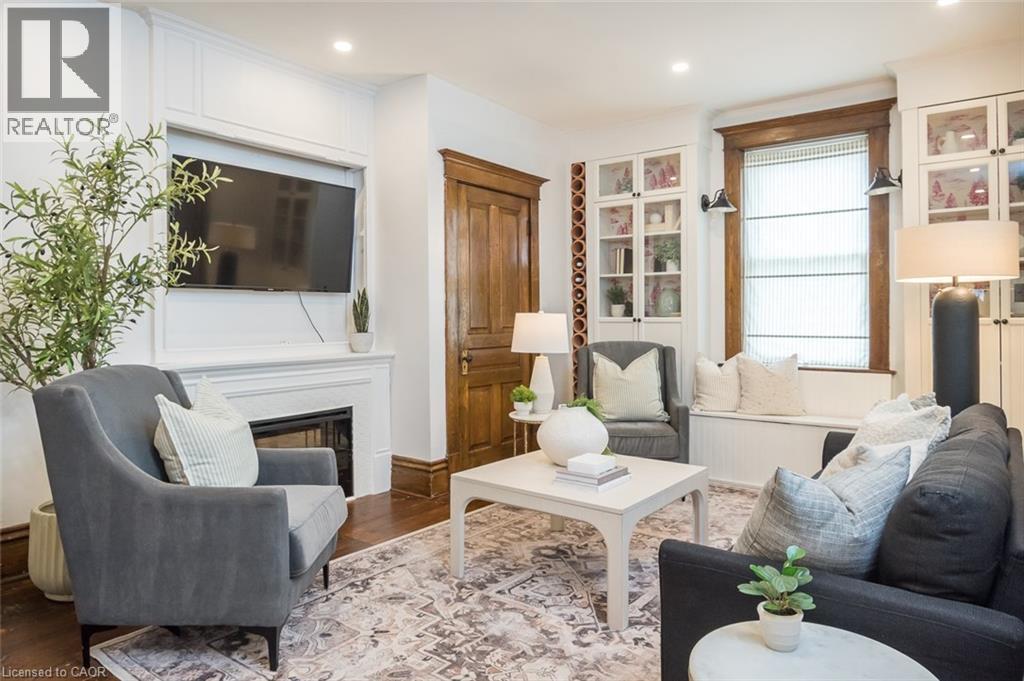 207 WATERLOO Street N, Cambridge, Ontario, N3H1N1 — Photo 4