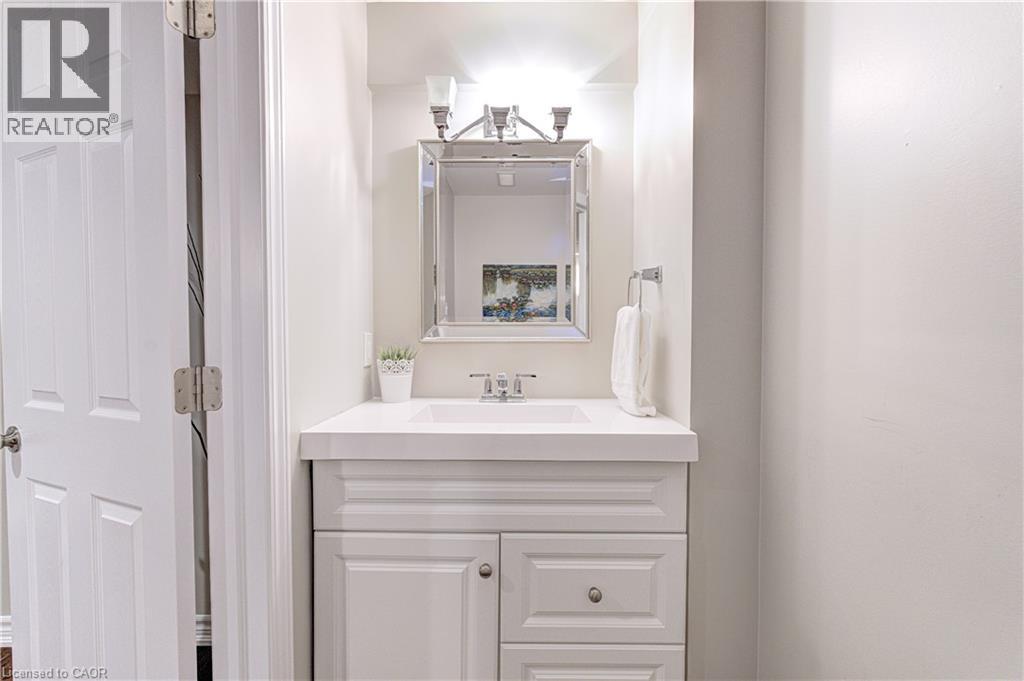 2142 MEADOWGLEN Drive, Oakville, Ontario, L6M4C8 — Photo 29