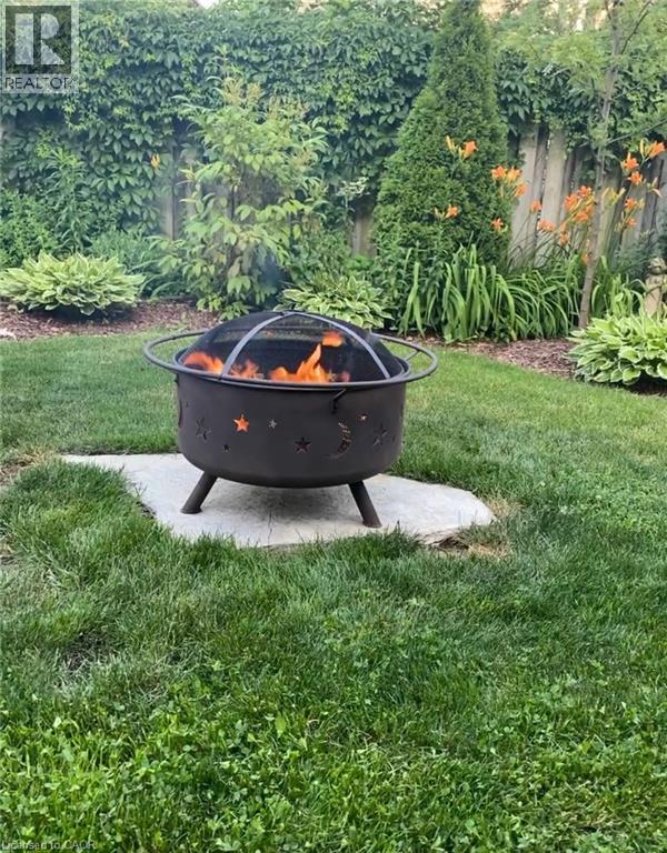 2142 MEADOWGLEN Drive, Oakville, Ontario, L6M4C8 — Photo 40