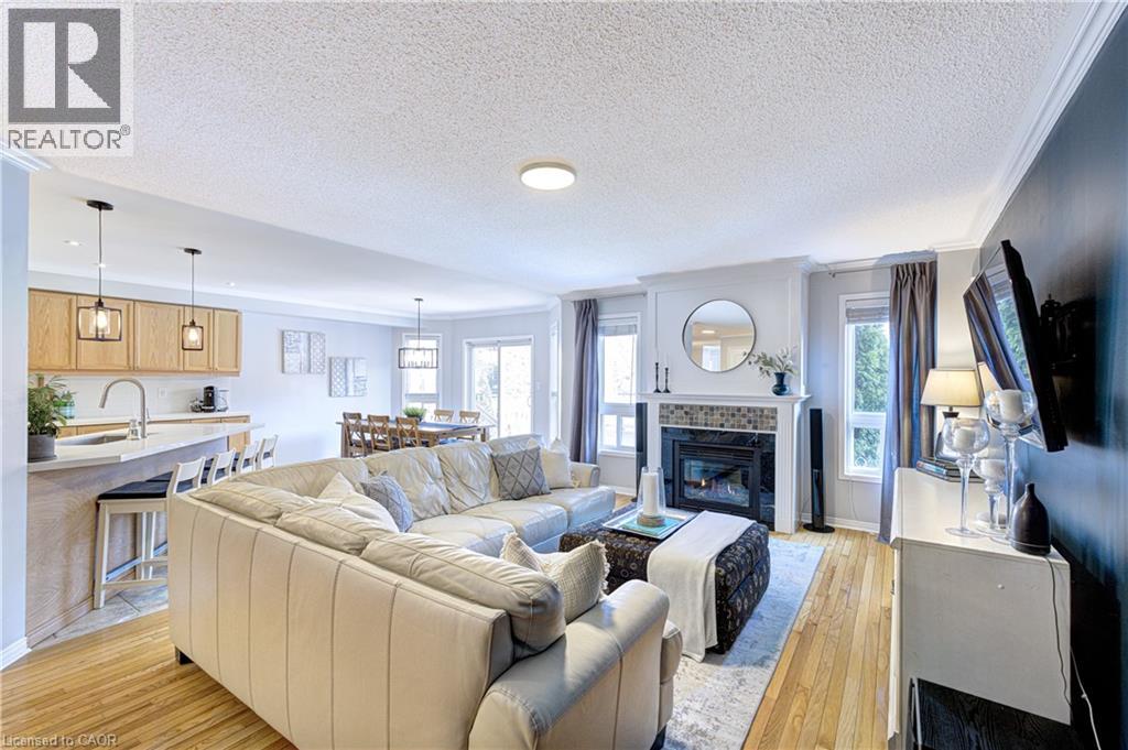 2142 MEADOWGLEN Drive, Oakville, Ontario, L6M4C8 — Photo 8