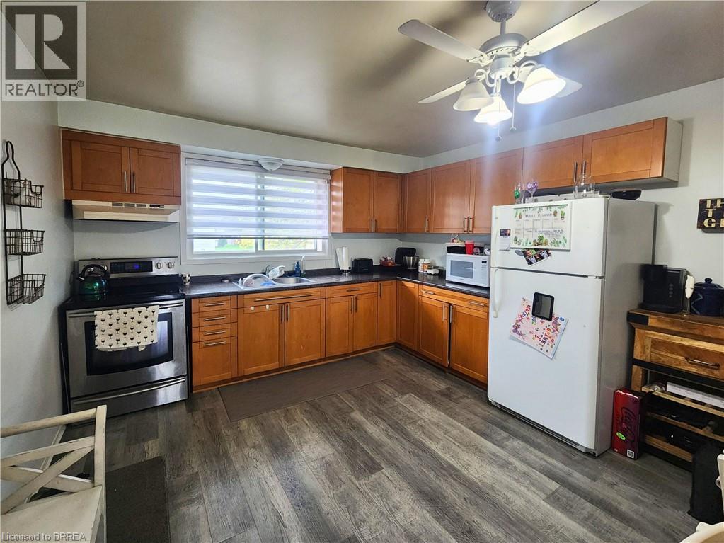 85 LYNDHURST Street Unit# 3, Brantford, Ontario, N3S4N1 — Photo 2