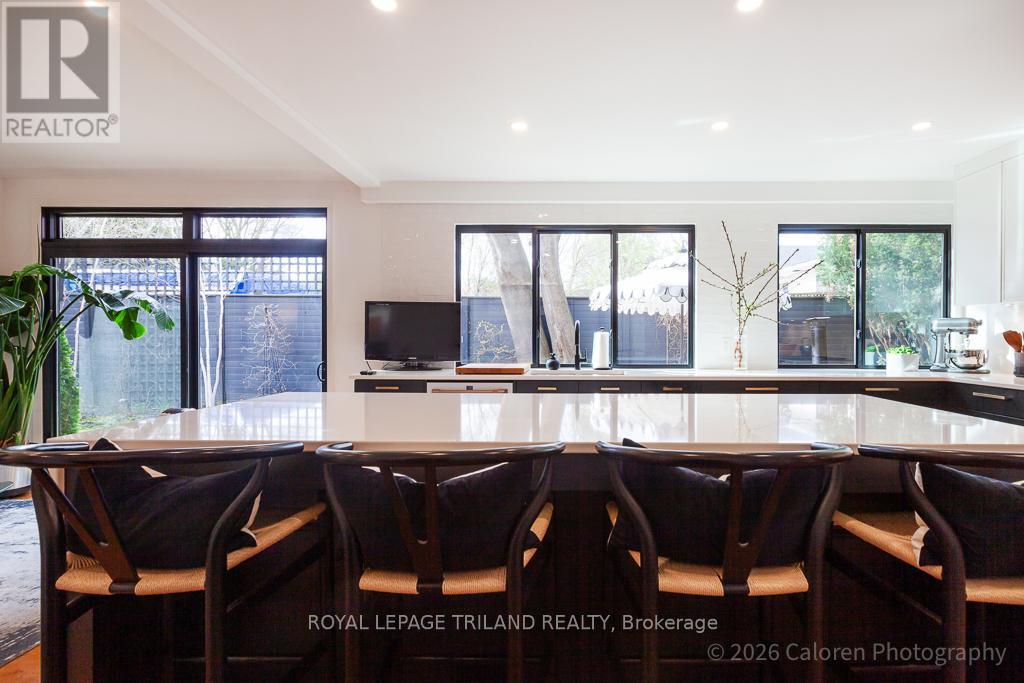 423 MOORE STREET, London South (South F), Ontario, N6C2C1 — Photo 11