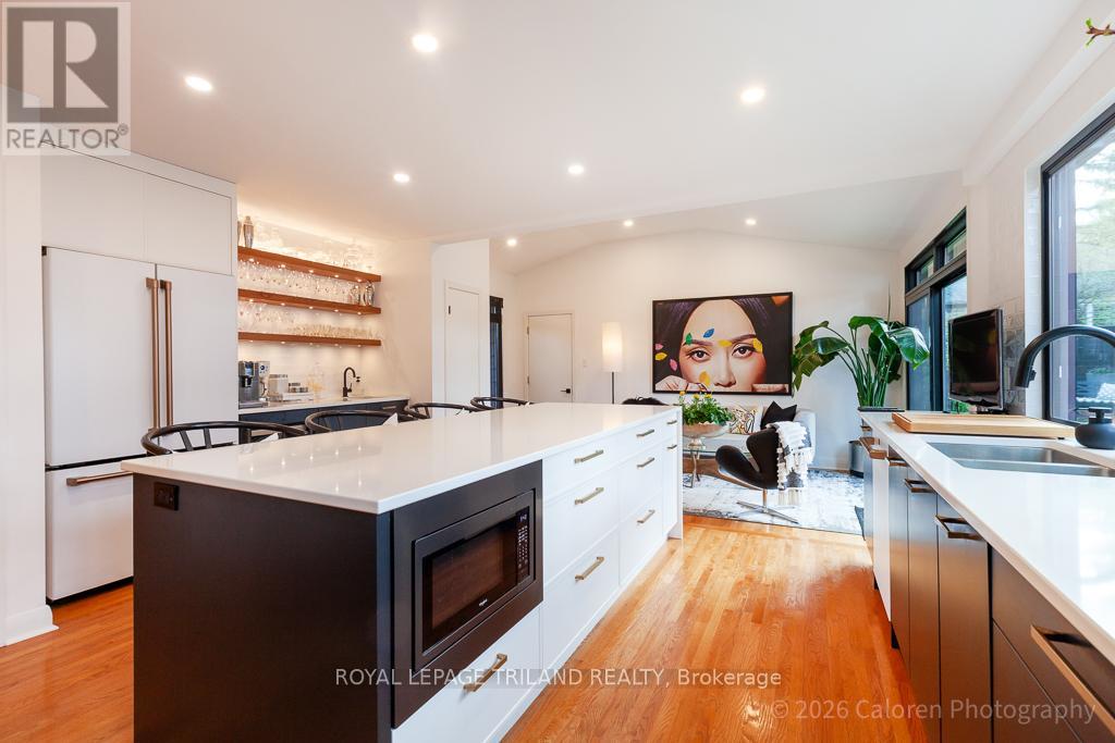 423 MOORE STREET, London South (South F), Ontario, N6C2C1 — Photo 13