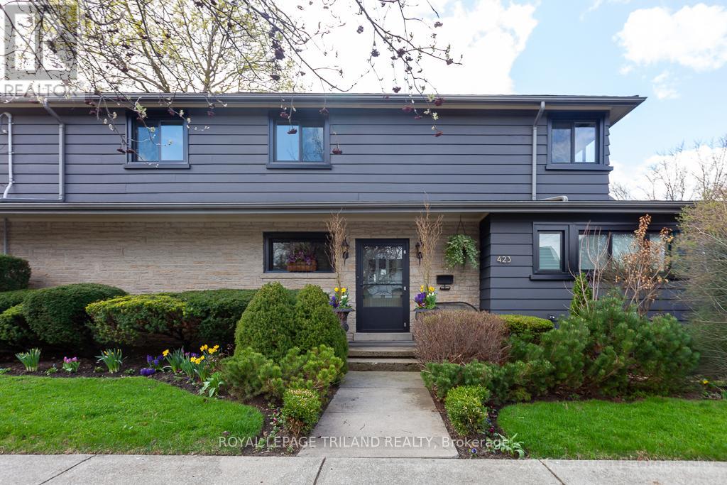 423 MOORE STREET, London South (South F), Ontario, N6C2C1 — Photo 2