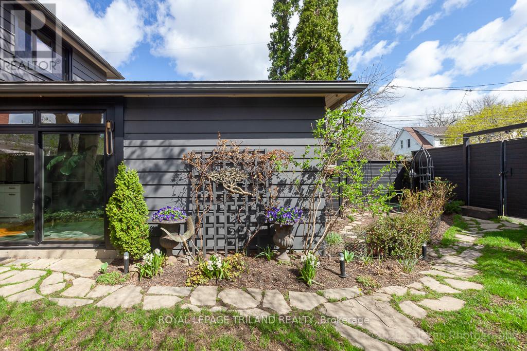 423 MOORE STREET, London South (South F), Ontario, N6C2C1 — Photo 44