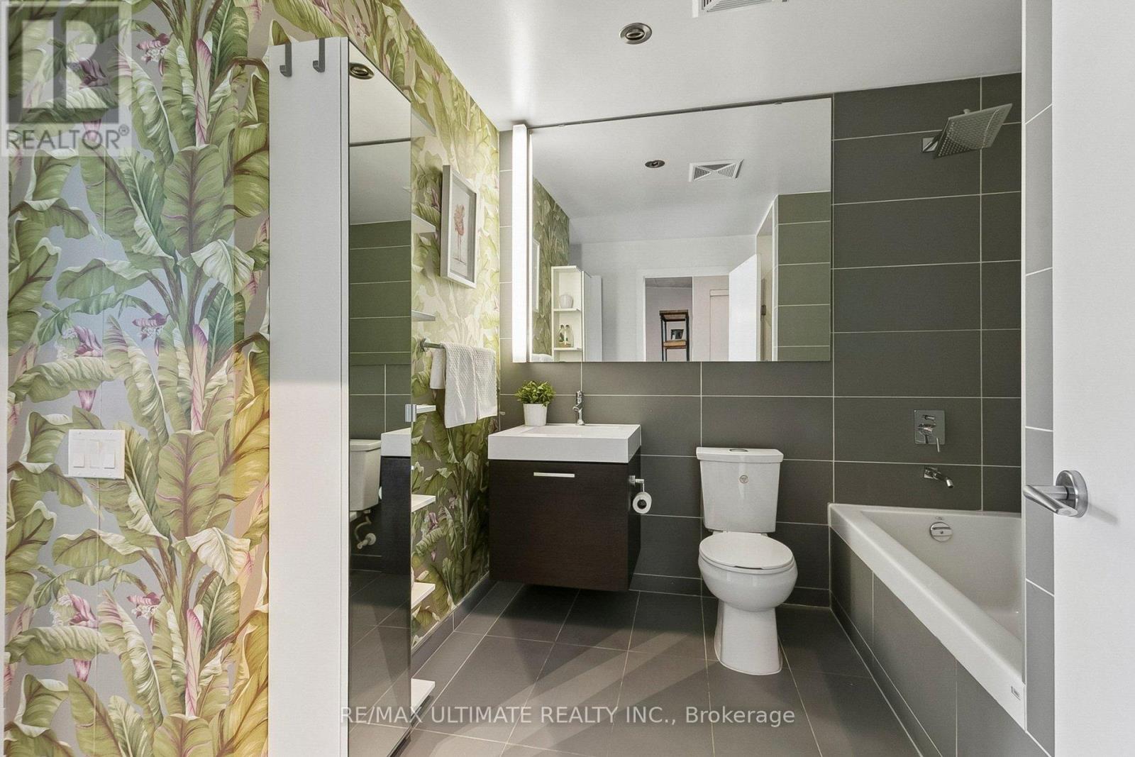 217 - 318 KING STREET E, Toronto (Moss Park), Ontario, M5A1K6 — Photo 23