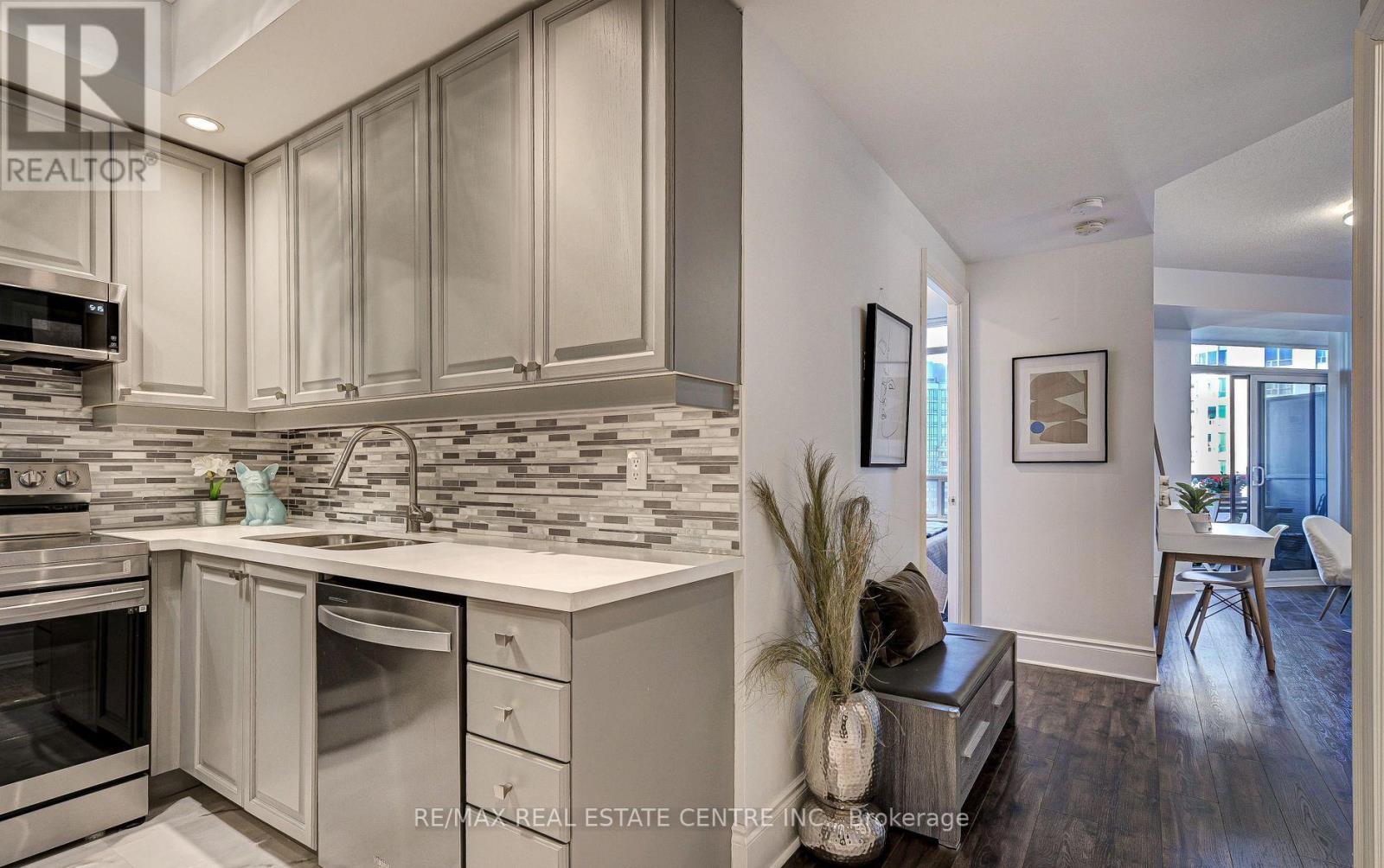 2529 - 15 NORTHTOWN WAY, Toronto (Willowdale East), Ontario, M2N7A2 — Photo 4