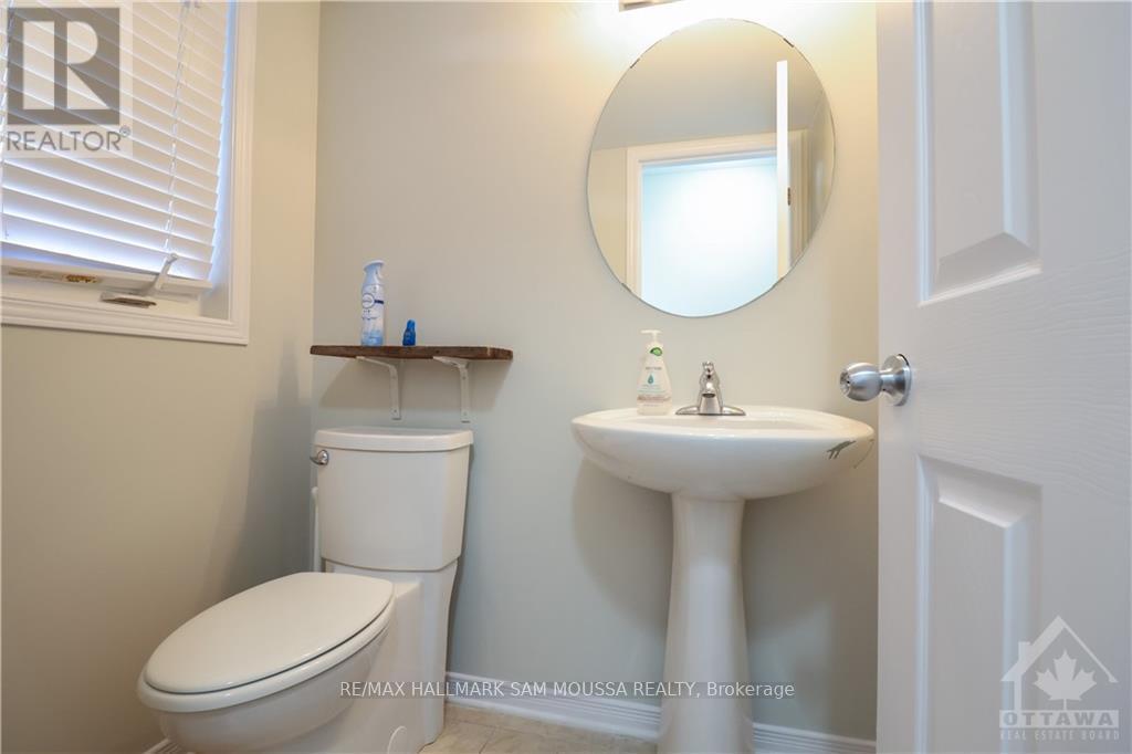 605 GAZEBO STREET, Ottawa, Ontario, K4M0B5 — Photo 4