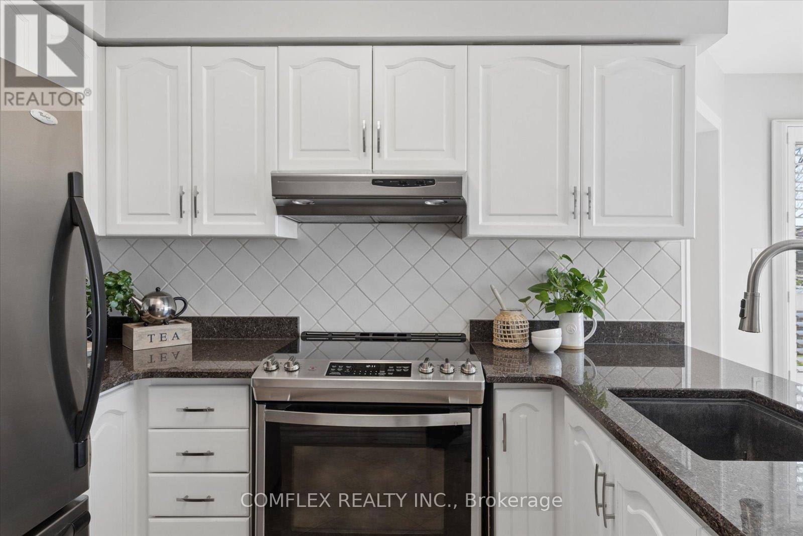 43 WAYWELL STREET, Whitby (Pringle Creek), Ontario, L1N8P4 — Photo 15