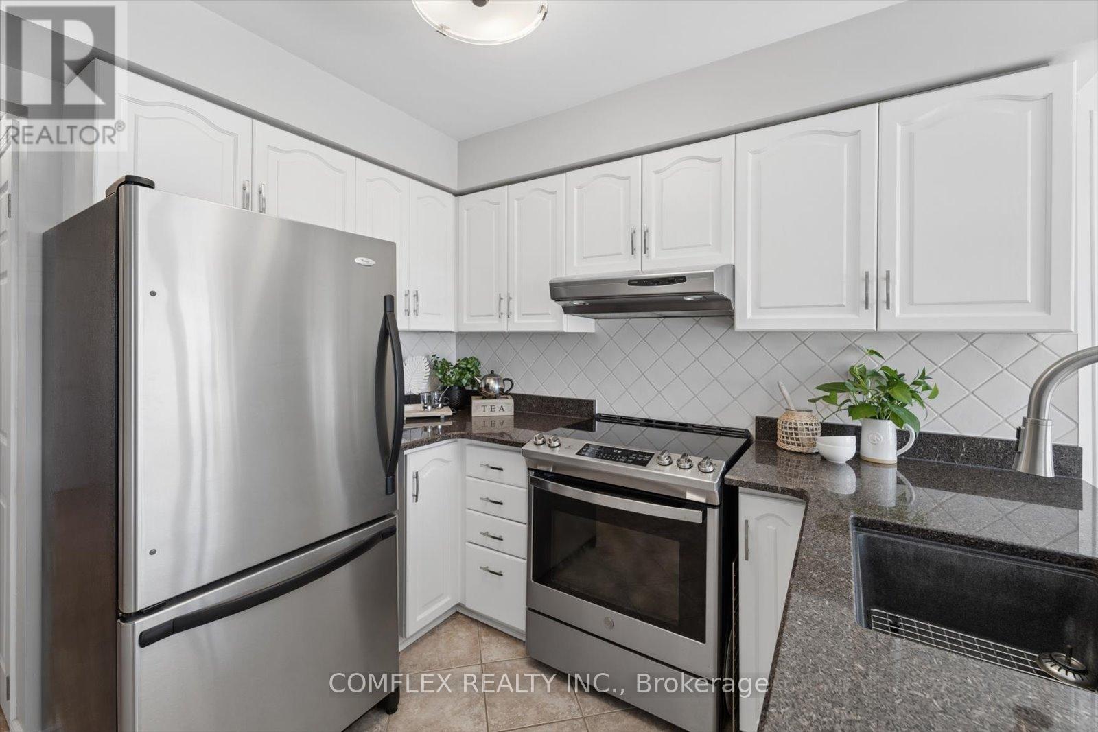 43 WAYWELL STREET, Whitby (Pringle Creek), Ontario, L1N8P4 — Photo 16