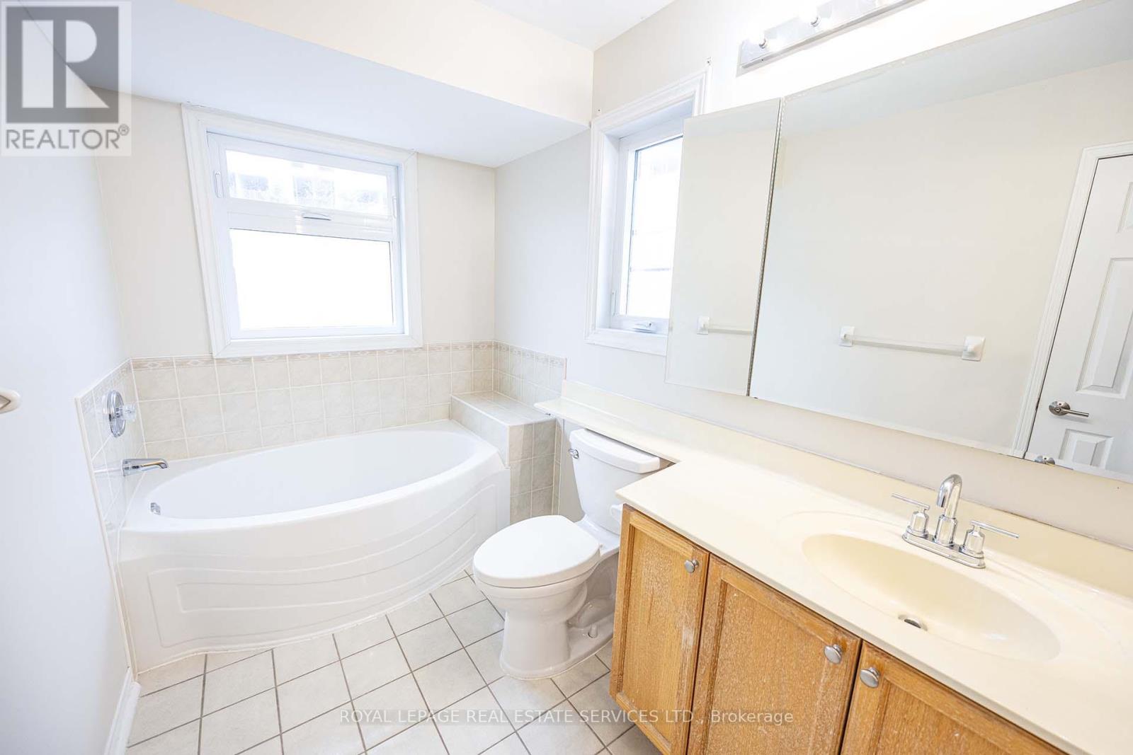 753 VILLAGE GREEN BOULEVARD, Mississauga (Lakeview), Ontario, L5E3K2 — Photo 10