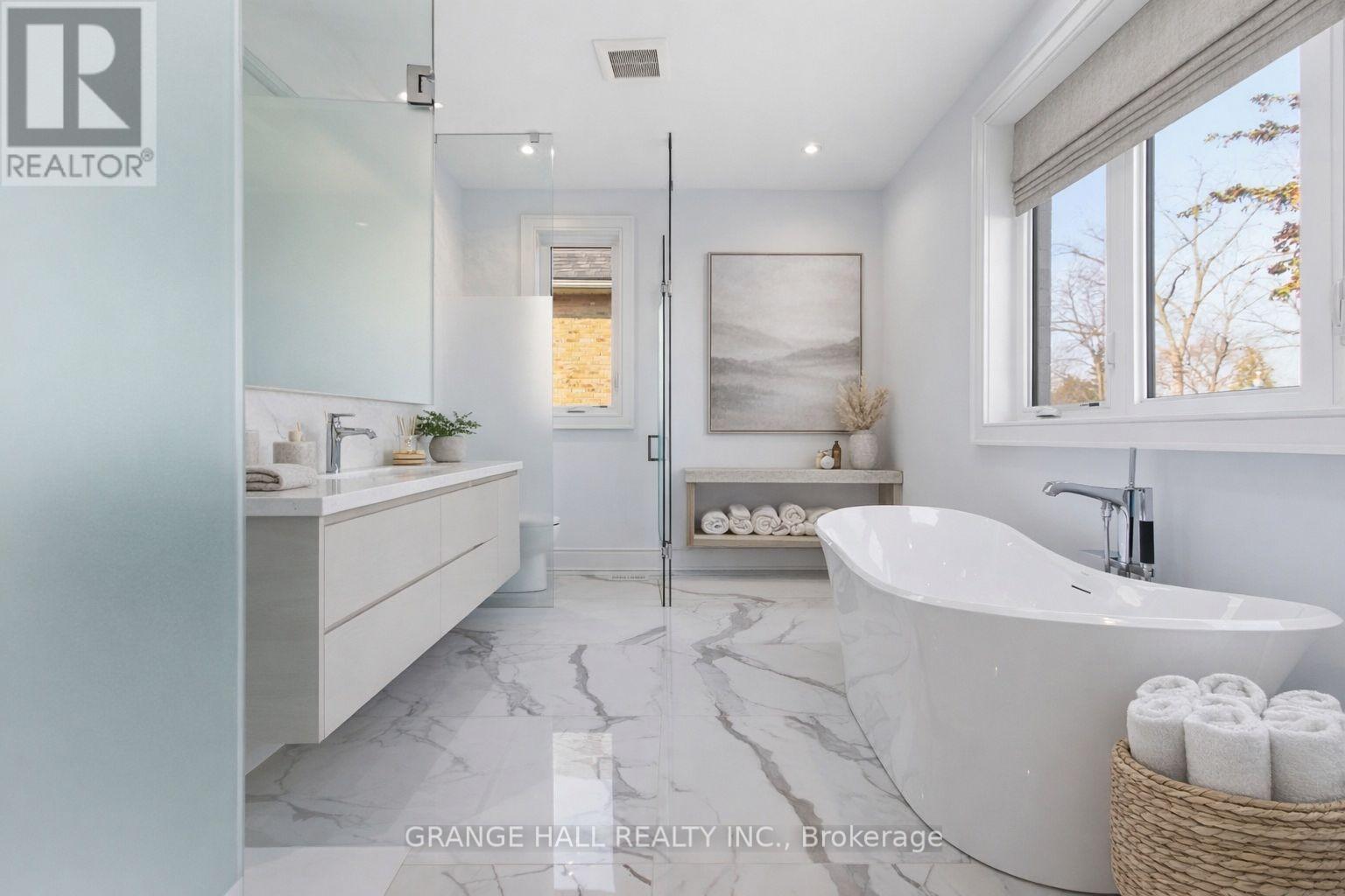 16 BARKER AVENUE, Toronto (Thistletown-Beaumonde Heights), Ontario, M4C2N3 — Photo 12