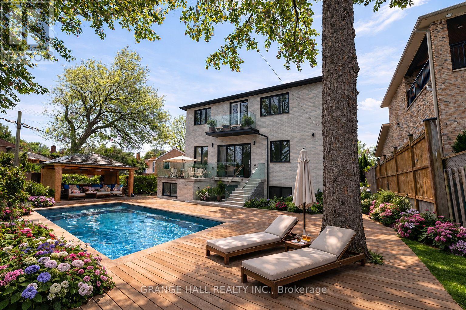 16 BARKER AVENUE, Toronto (Thistletown-Beaumonde Heights), Ontario, M4C2N3 — Photo 32