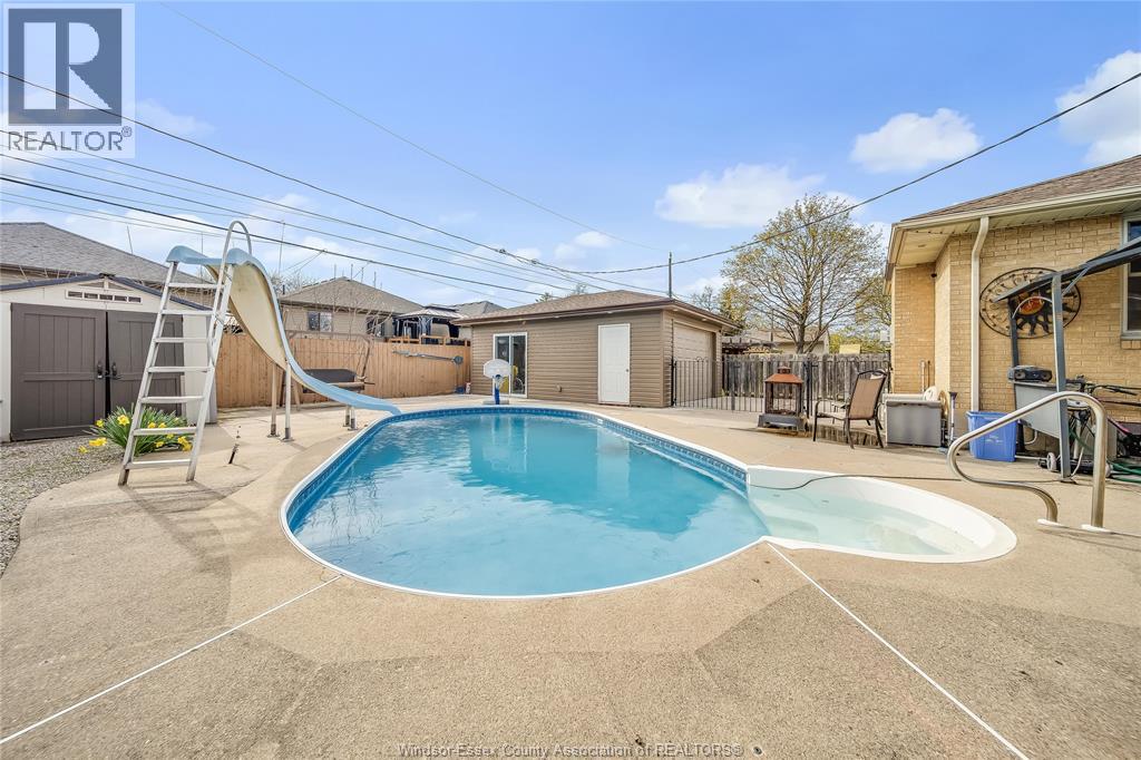 1131 MATTHEW BRADY, Windsor, Ontario, N8S3K2 — Photo 43