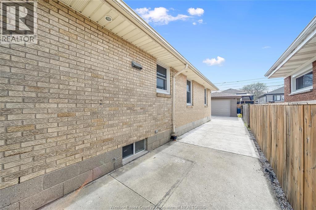 1131 MATTHEW BRADY, Windsor, Ontario, N8S3K2 — Photo 46