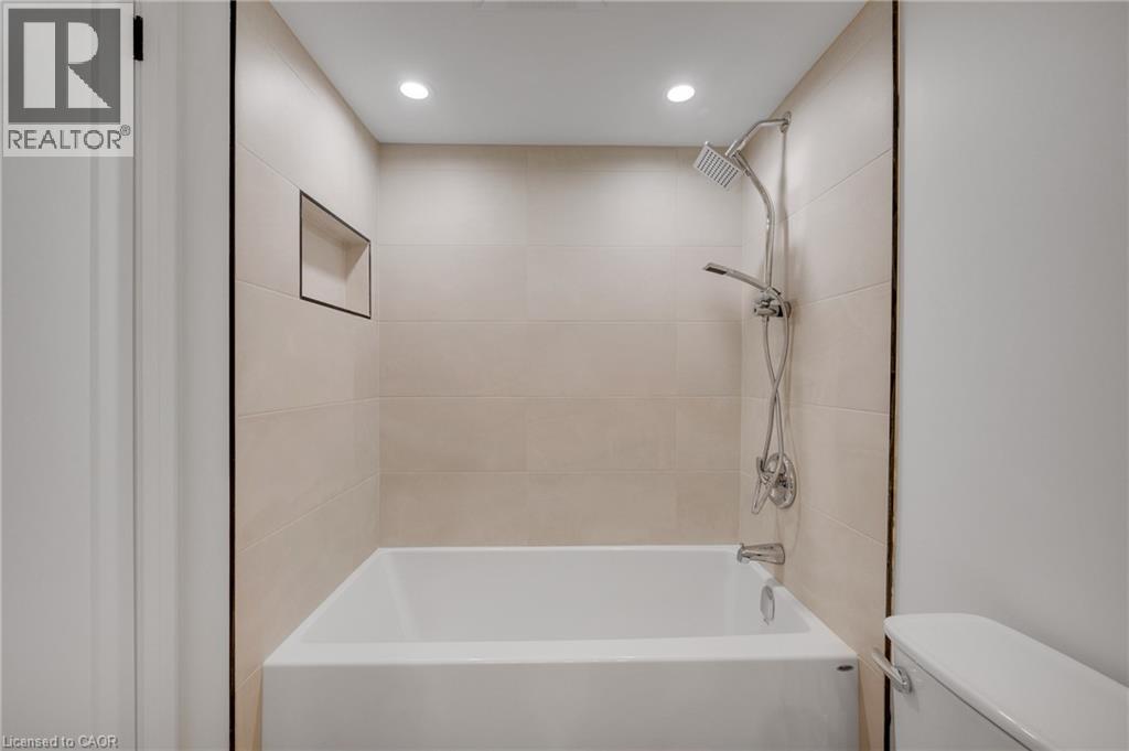 1339 AUGUSTINE Drive, Burlington, Ontario, L7P2M9 — Photo 14