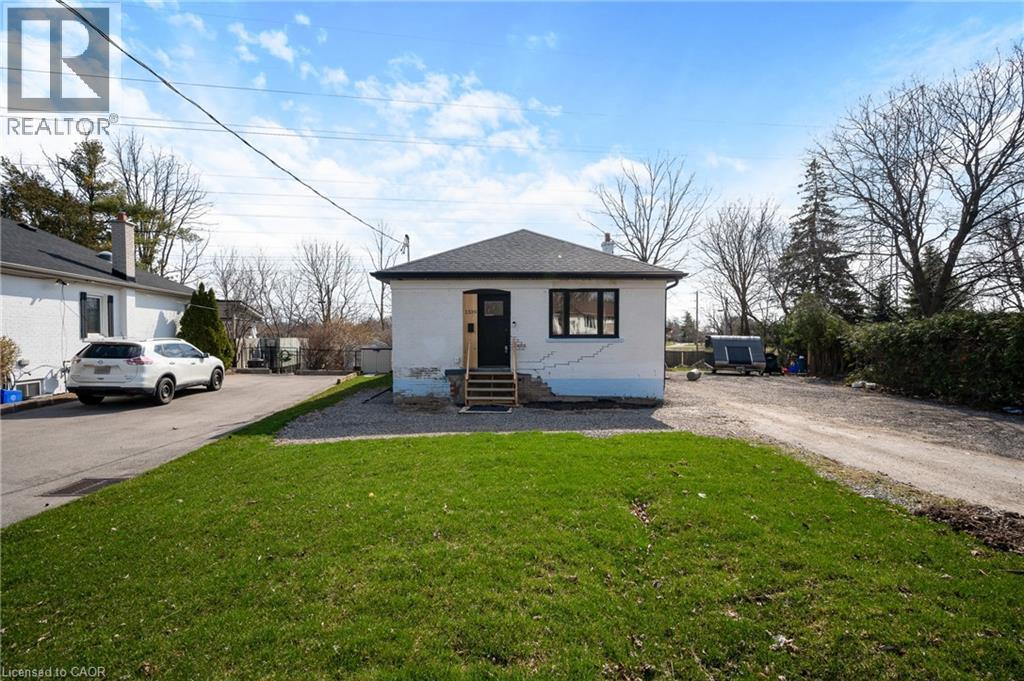 1339 AUGUSTINE Drive, Burlington, Ontario, L7P2M9 — Photo 2