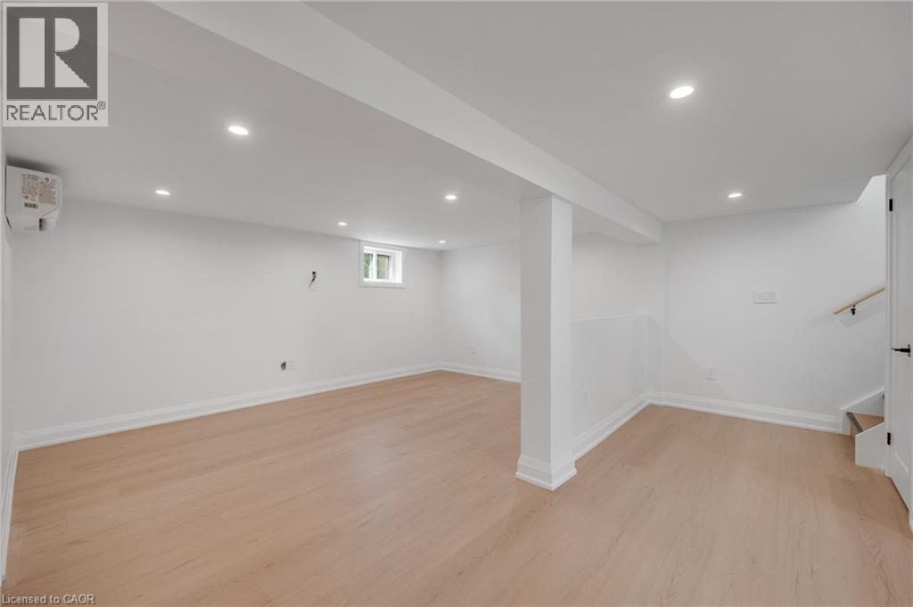 1339 AUGUSTINE Drive, Burlington, Ontario, L7P2M9 — Photo 7