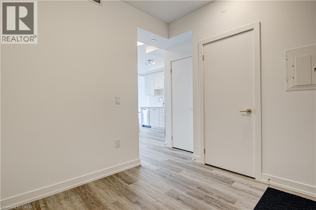 5 WELLINGTON Street S Unit# 1810, Kitchener, Ontario, N2G0E3 — Photo 15