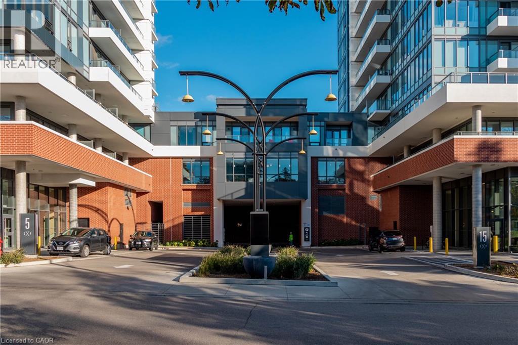 5 WELLINGTON Street S Unit# 1810, Kitchener, Ontario, N2G0E3 — Photo 3