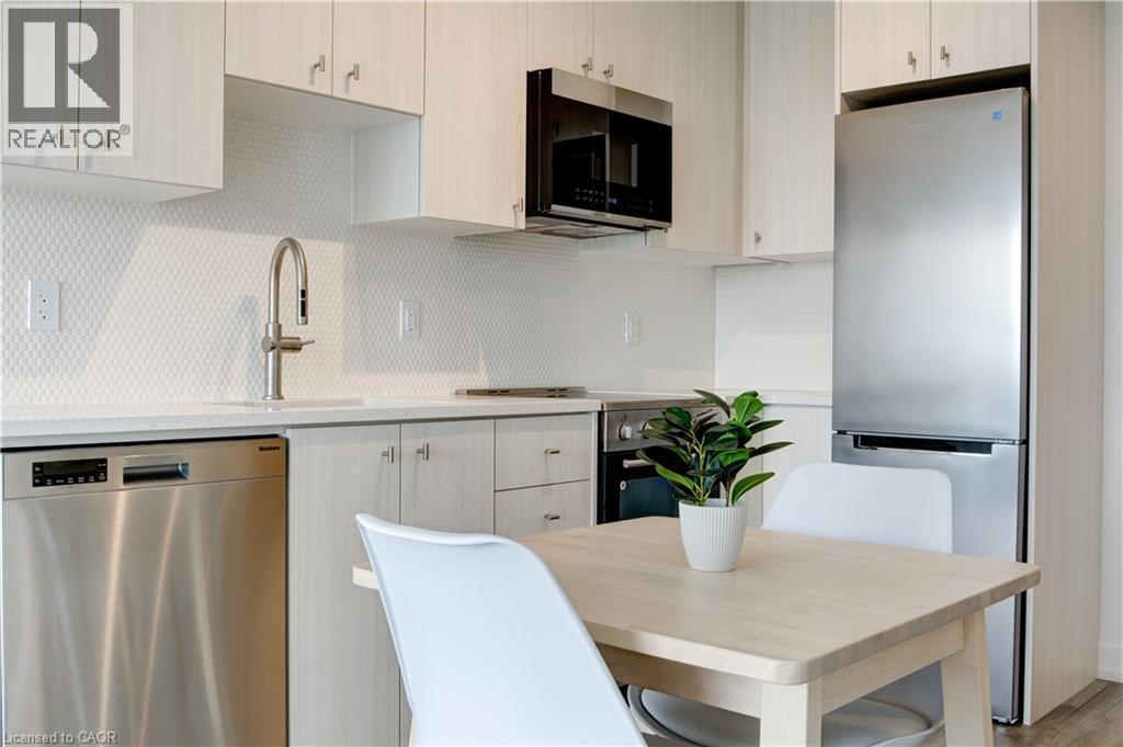 5 WELLINGTON Street S Unit# 1810, Kitchener, Ontario, N2G0E3 — Photo 6