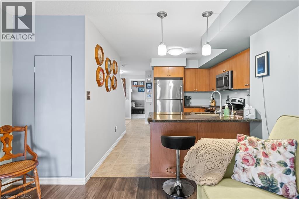 35 MOUNTFORD Drive Unit# 124, Guelph, Ontario, N1E0G6 — Photo 11