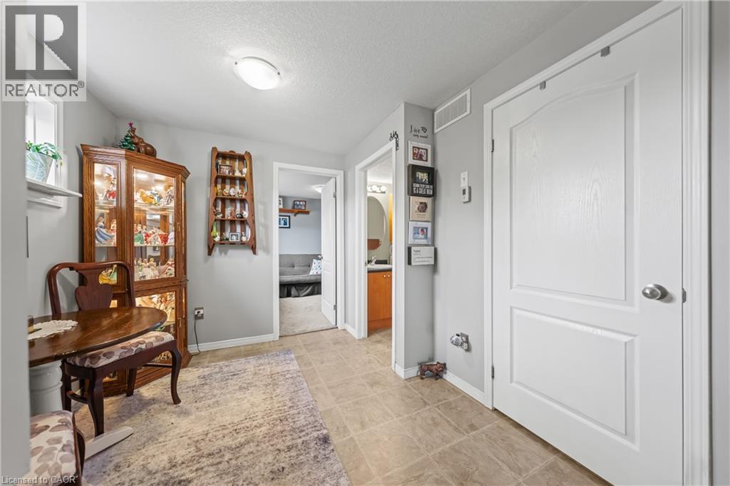 35 MOUNTFORD Drive Unit# 124, Guelph, Ontario, N1E0G6 — Photo 20