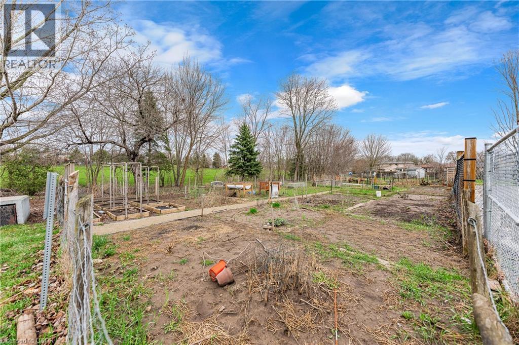 35 MOUNTFORD Drive Unit# 124, Guelph, Ontario, N1E0G6 — Photo 42