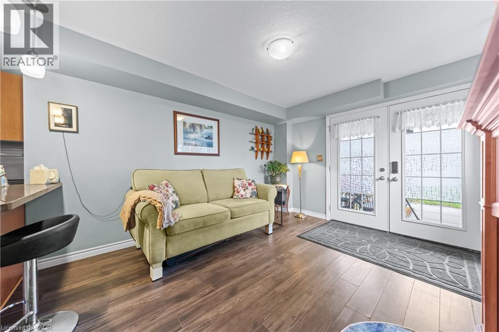 35 MOUNTFORD Drive Unit# 124, Guelph, Ontario, N1E0G6 — Photo 6