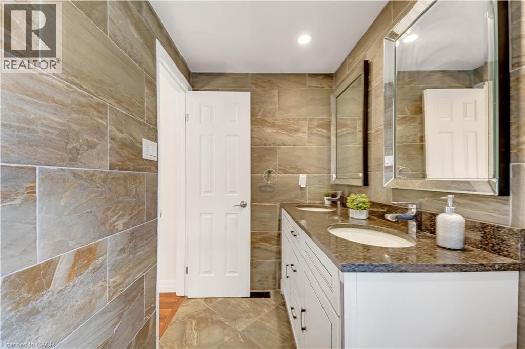 109 ASHBERRY Place, Waterloo, Ontario, N2T1G8 — Photo 29