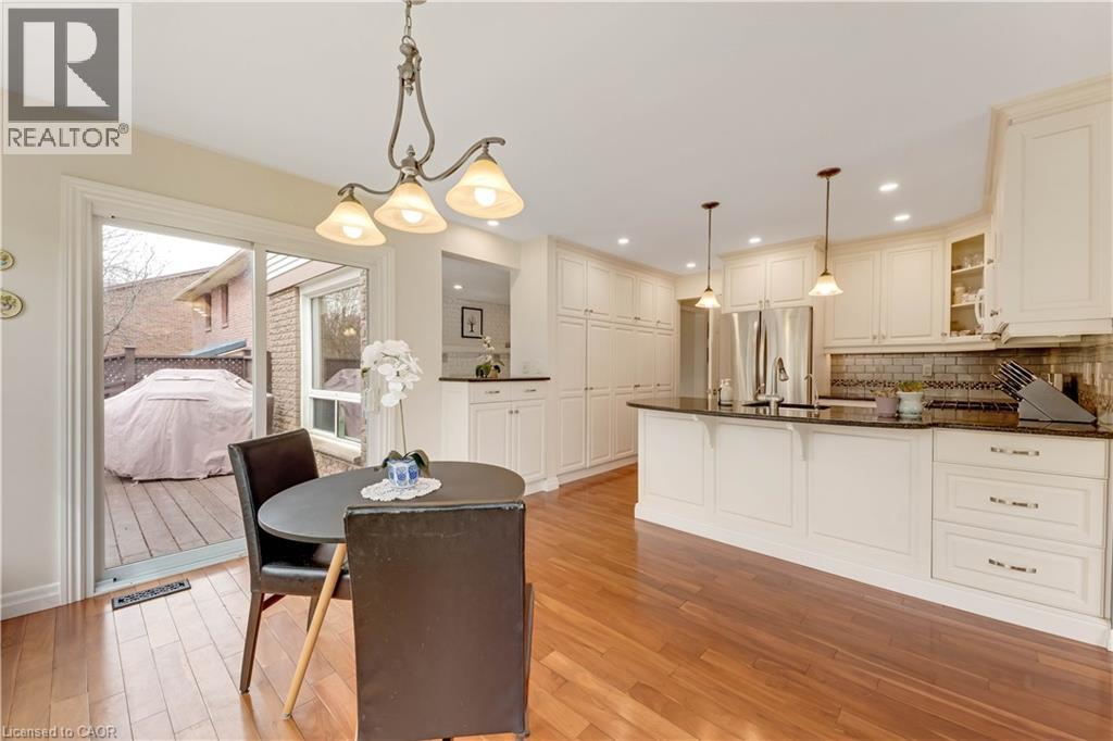 109 ASHBERRY Place, Waterloo, Ontario, N2T1G8 — Photo 7