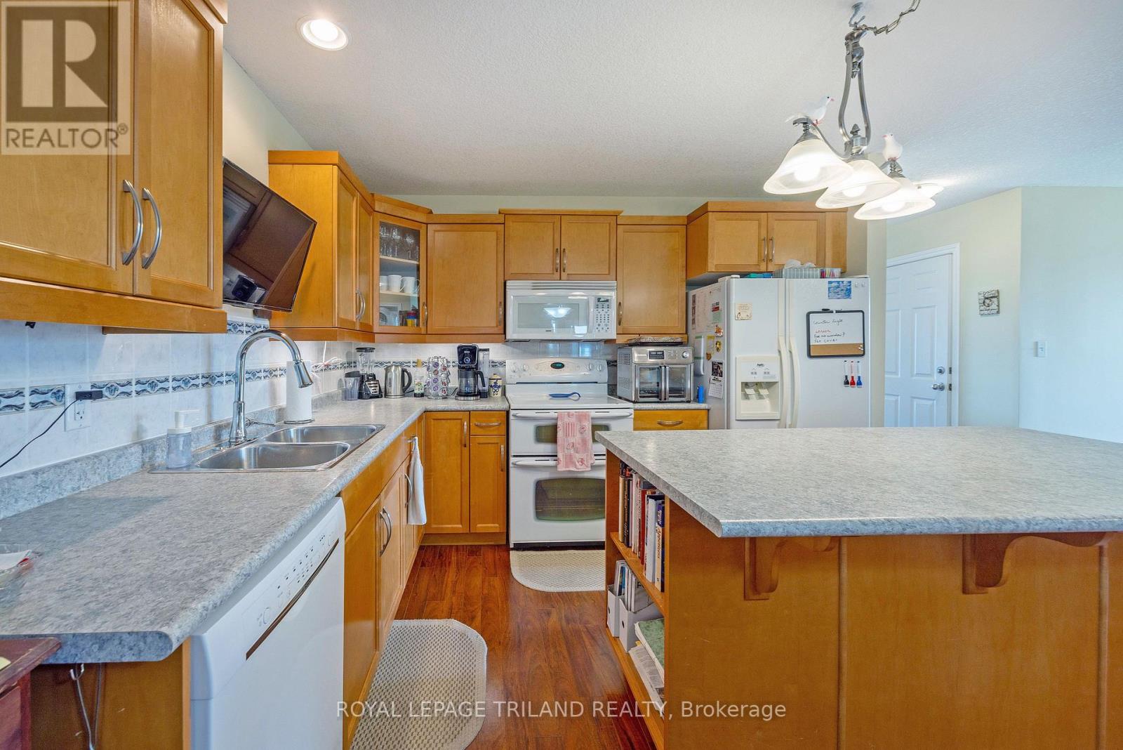 18 COLEMAN COURT, St. Thomas, Ontario, N5R0A5 — Photo 12