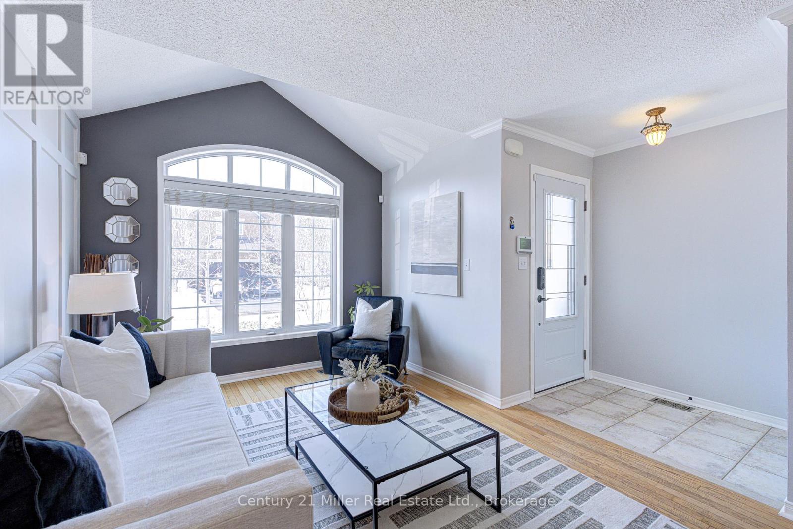 2142 MEADOWGLEN DRIVE, Oakville (WM Westmount), Ontario, L6M4C8 — Photo 2
