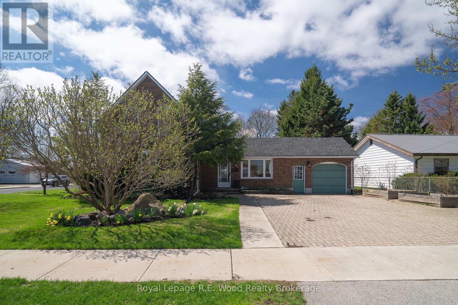 23 SPRUCE STREET W, Aylmer, Ontario, N5W1B2 — Photo 4