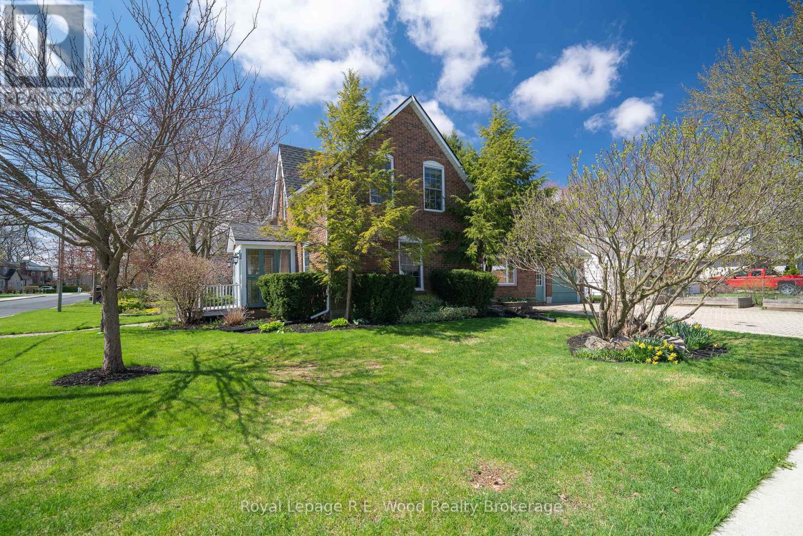 23 SPRUCE STREET W, Aylmer, Ontario, N5W1B2 — Photo 5