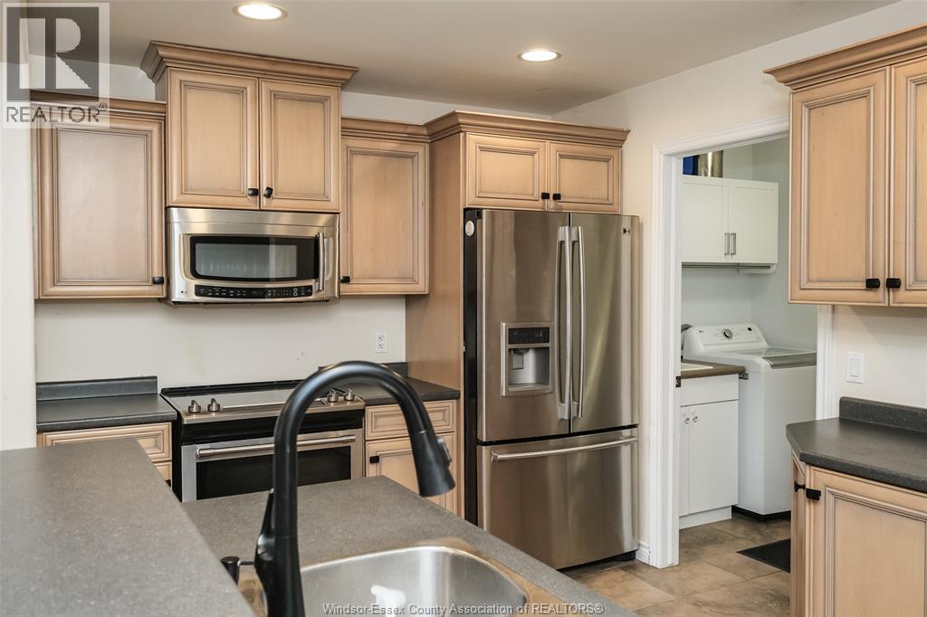 205 WHISPER CREEK, Lakeshore, Ontario, N9K1G3 — Photo 11