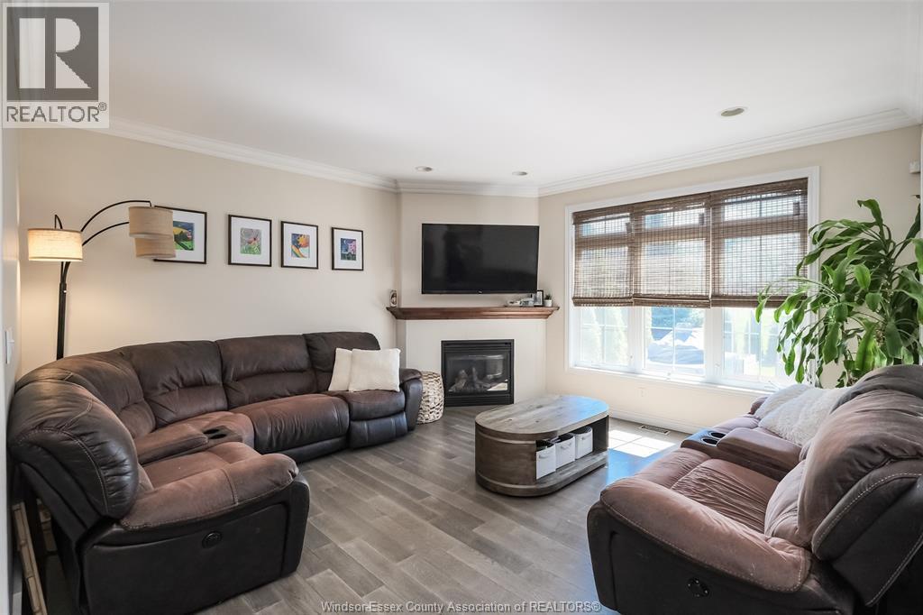 205 WHISPER CREEK, Lakeshore, Ontario, N9K1G3 — Photo 3