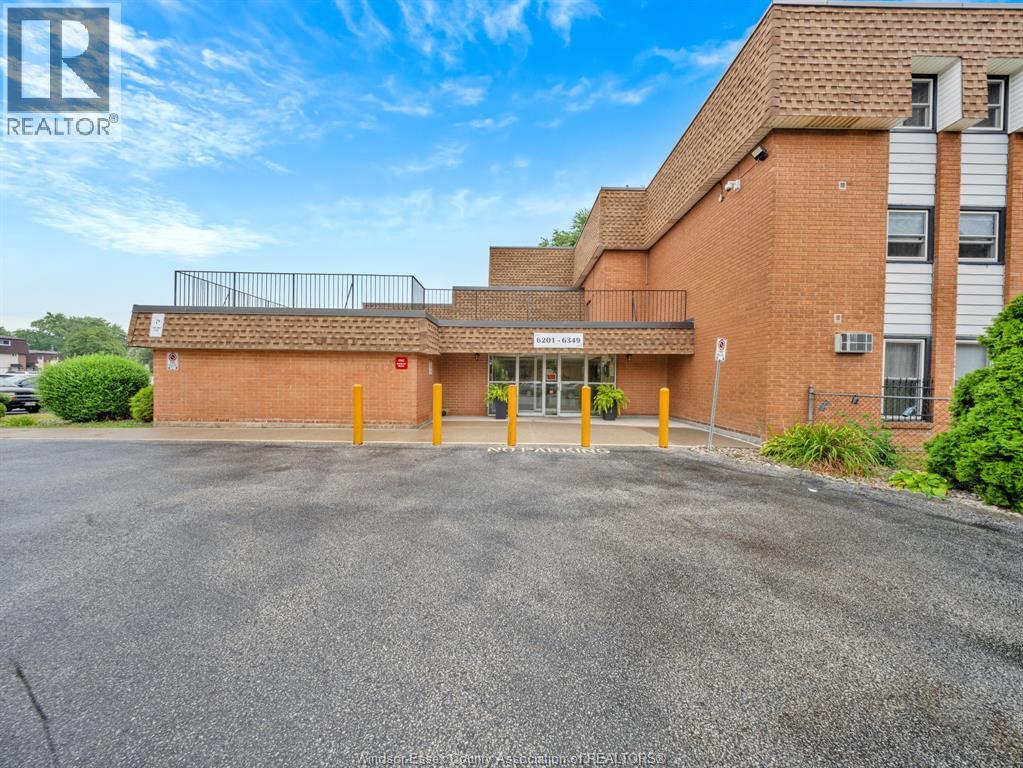 6211 THORNBERRY CRESCENT Unit# 250, Windsor, Ontario, N8T3A5 — Photo 2