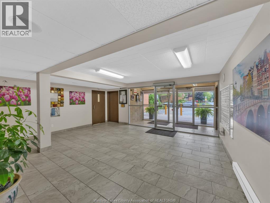 6211 THORNBERRY CRESCENT Unit# 250, Windsor, Ontario, N8T3A5 — Photo 4