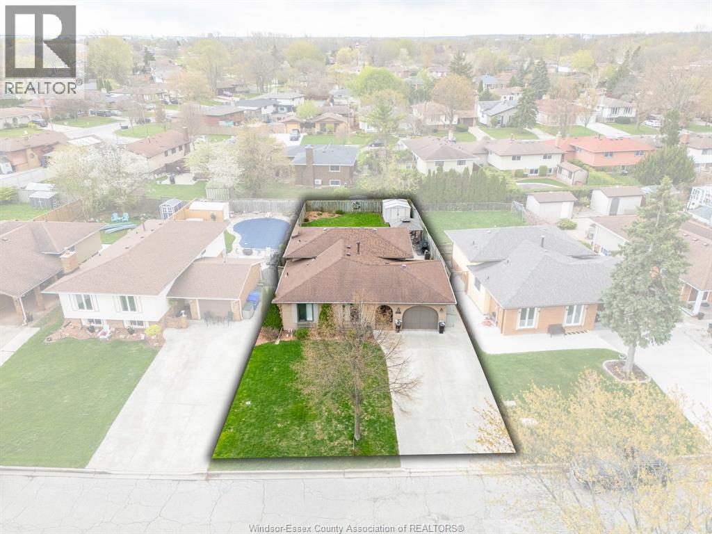 9535 Chestnut DRIVE, Windsor, Ontario, N8R1G9 — Photo 5