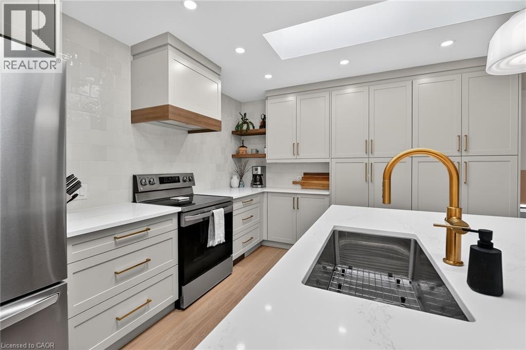 23 BRENLYN Court, Hamilton, Ontario, L9C4N8 — Photo 12