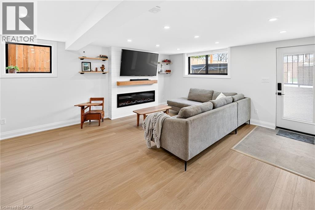 23 BRENLYN Court, Hamilton, Ontario, L9C4N8 — Photo 22