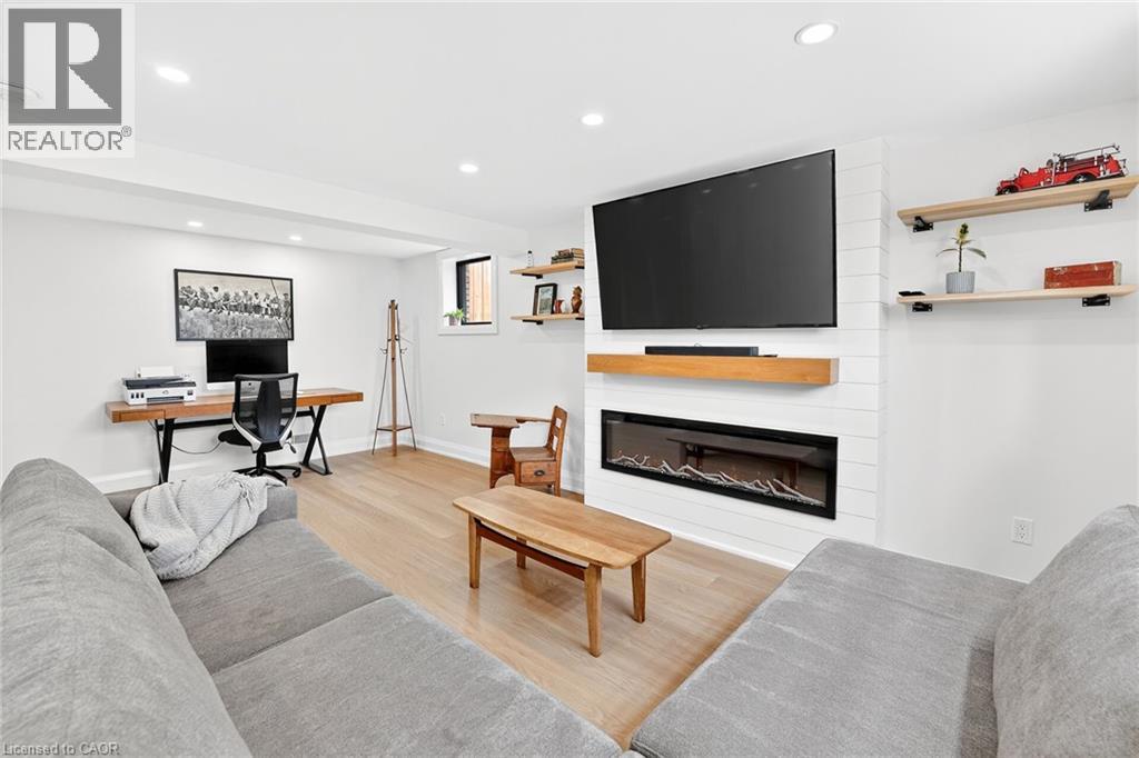 23 BRENLYN Court, Hamilton, Ontario, L9C4N8 — Photo 23