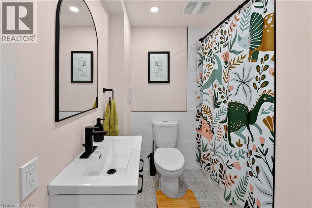 23 BRENLYN Court, Hamilton, Ontario, L9C4N8 — Photo 28