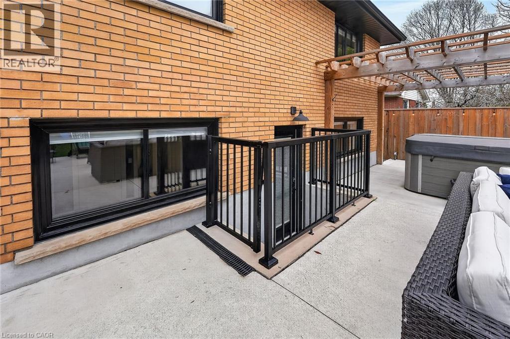 23 BRENLYN Court, Hamilton, Ontario, L9C4N8 — Photo 42