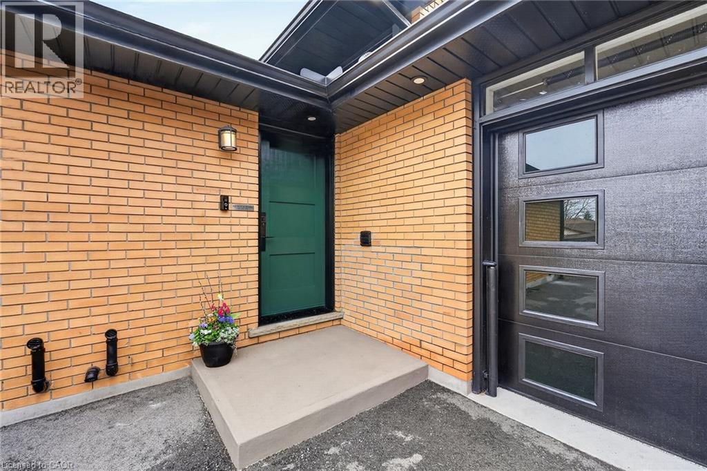 23 BRENLYN Court, Hamilton, Ontario, L9C4N8 — Photo 5