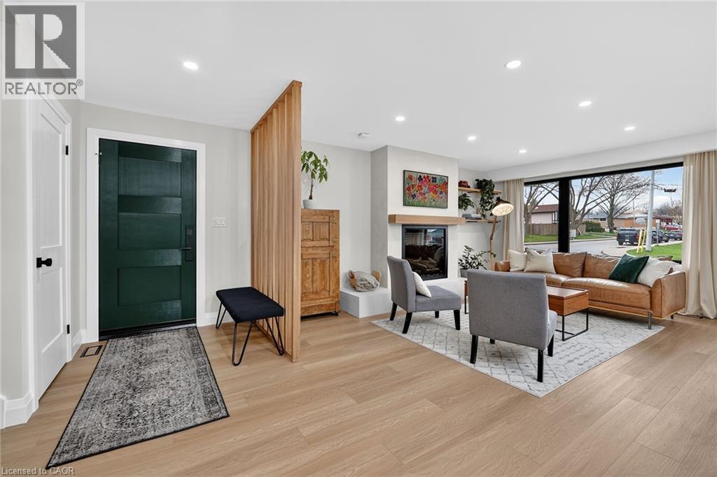 23 BRENLYN Court, Hamilton, Ontario, L9C4N8 — Photo 6