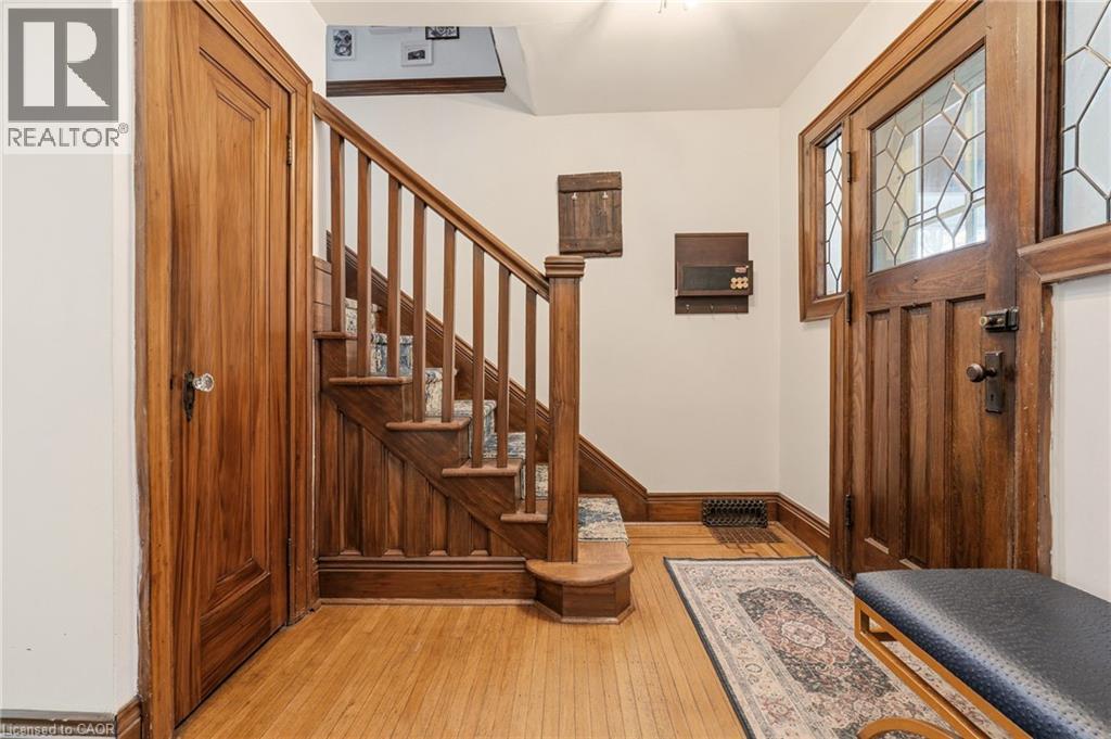 80 WEIR Street N, Hamilton, Ontario, L8H5E8 — Photo 6