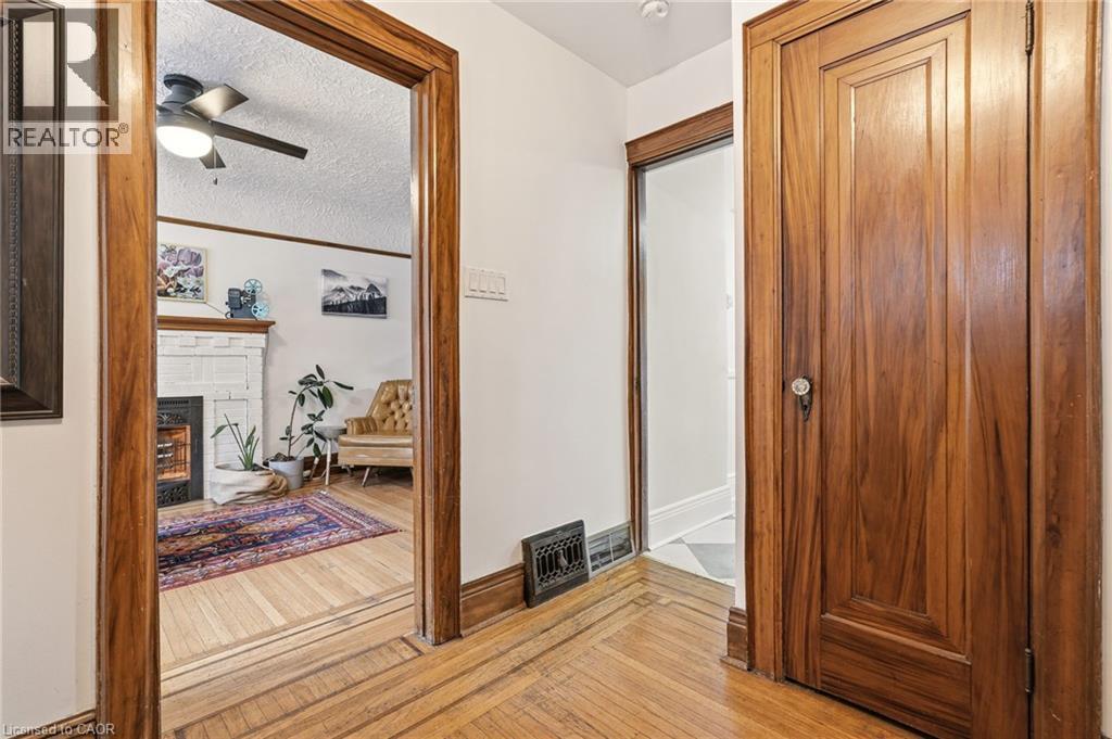 80 WEIR Street N, Hamilton, Ontario, L8H5E8 — Photo 7