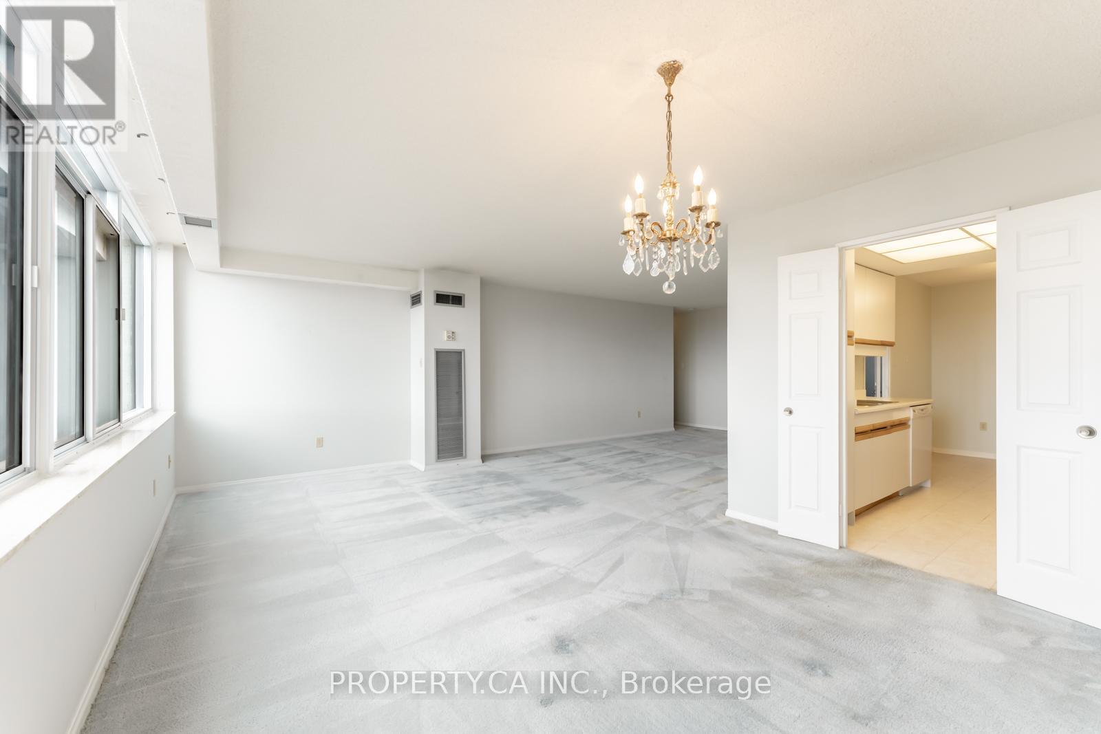 802 - 3000 BATHURST STREET, Toronto (Englemount-Lawrence), Ontario, M6B3B4 — Photo 14